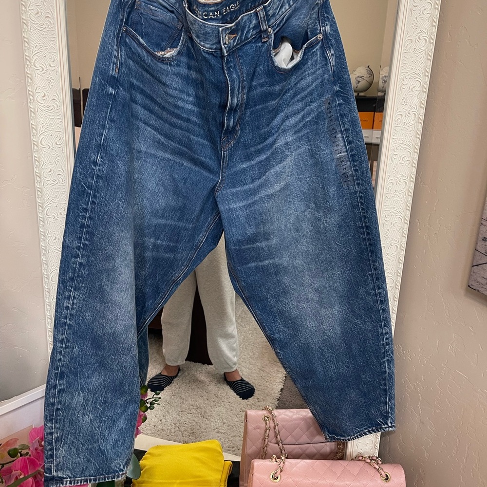 American eagle Mom jeans